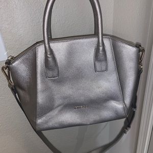 Quess metallic crossbody purse